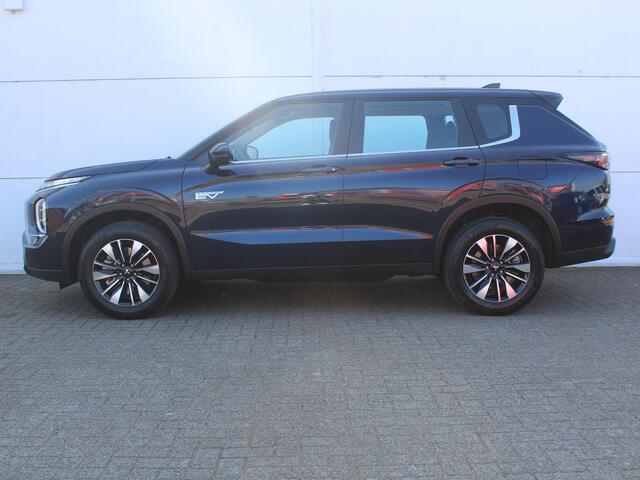 Mitsubishi OUTLANDER 2.4 PHEV Pure / Nieuw Model 2025 / ¤1000,- Early Buyer Bonus / Elektrische Range 86 KM WLTP / 1600KG Trekgewicht / 8 Jaar Fabrieksgarantie