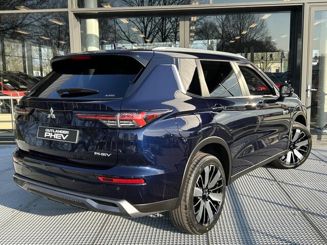 Mitsubishi OUTLANDER 2.4 PHEV First Edition | NIEUW MODEL EN DIRECT UIT VOORRAAD LEVERBAAR!