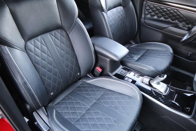 Mitsubishi OUTLANDER 2.4 PHEV Instyle Leder, Dealer O.H., E.achterklep