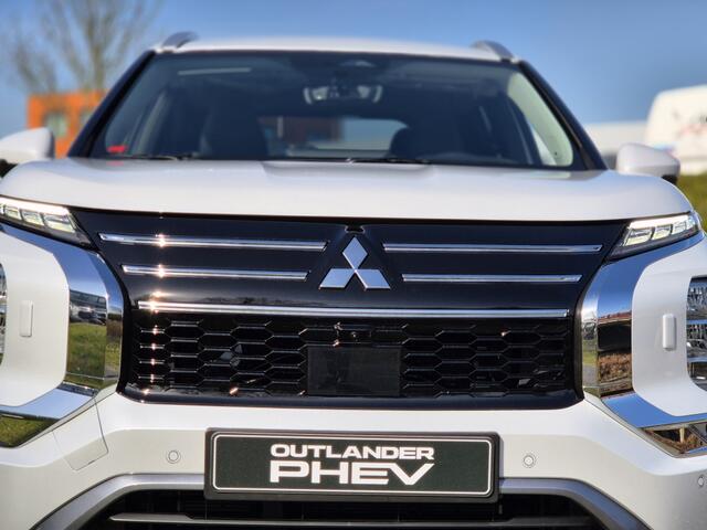 Mitsubishi OUTLANDER 2.4 PHEV First Edition. | Nieuw | Direct uit voorraad leverbaa