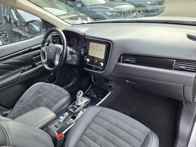 Mitsubishi OUTLANDER 2.4 Intense Plug in Hybrid 225pk PHEV | Carplay | Parkeersensoren | Stoelverwarming | L.M. 18" | Camera | Cruise Control | Climate Control | DAB |
