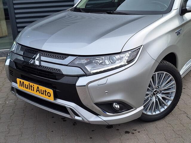 Mitsubishi OUTLANDER 2.4 Intense Plug in Hybrid 225pk PHEV | Carplay | Parkeersensoren | Stoelverwarming | L.M. 18" | Camera | Cruise Control | Climate Control | DAB |