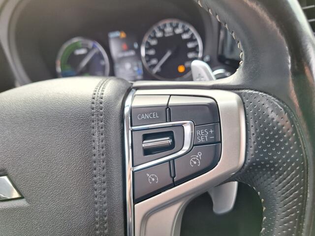 Mitsubishi OUTLANDER 2.4 Intense Plug in Hybrid 225pk PHEV | Carplay | Parkeersensoren | Stoelverwarming | L.M. 18" | Camera | Cruise Control | Climate Control | DAB |