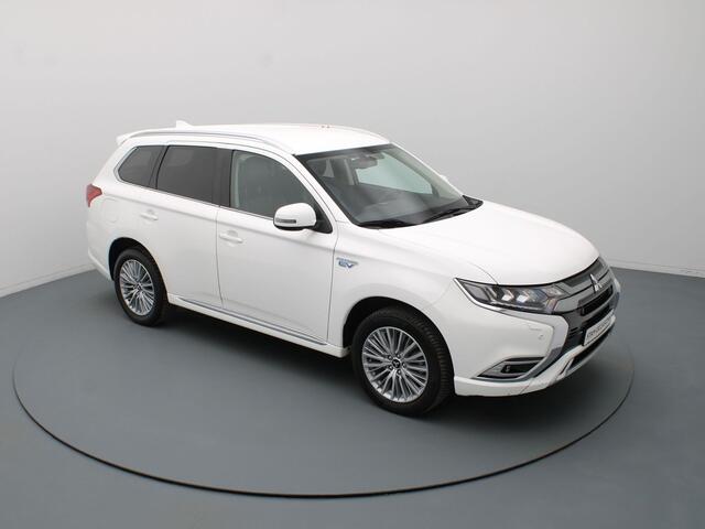 Mitsubishi OUTLANDER 2.4 240pk PHEV Intense Camera | Climate | Cruise | Parksens. v+a | Stoelverw.