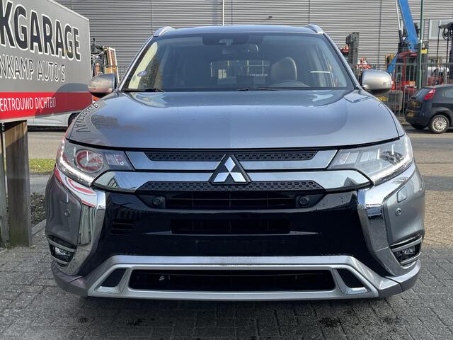 Mitsubishi OUTLANDER 2.4 PHEV Intense 18"/Trekhaak/Adaptieve cruise/Dodehoek/LED/Stoelverwarming/PDC v+a/Camera/Apple Carplay & Android Auto