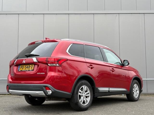 Mitsubishi OUTLANDER 2.0 - camera - trekhaak - automaat - nap - airco - cruise
