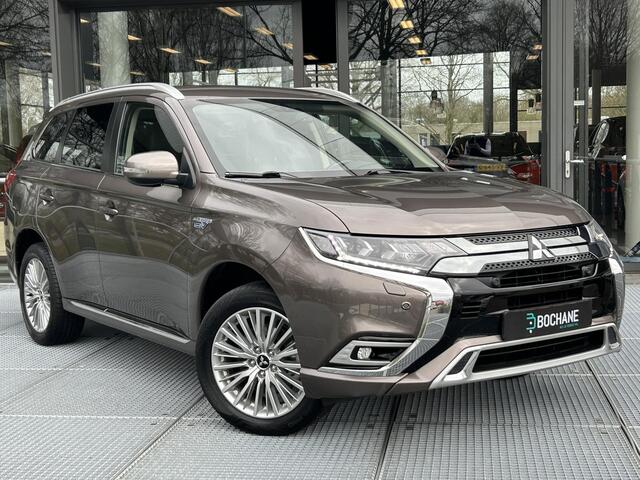 Mitsubishi OUTLANDER 2.4 PHEV Intense | Camera | Parkeersensoren | Climate Control | Stoelverwarming