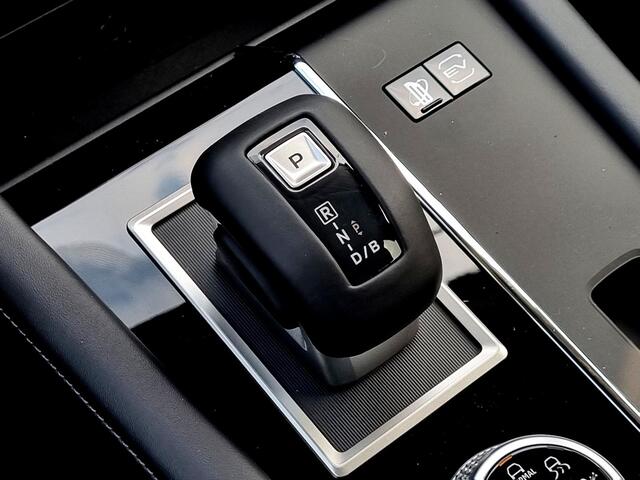 Mitsubishi OUTLANDER 2.4 PHEV Intense / Nieuw Model 2025 / ¤1000,- Early Buyer Bonus / Elektrische Range 86KM WLTP / 1600KG Trekgewicht / 8 Jaar Fabrieksgarantie