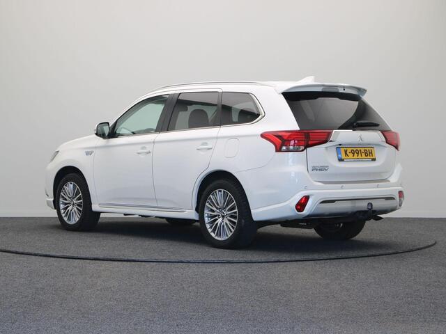 Mitsubishi OUTLANDER 2.4 PHEV Intense | Trekhaak | Achteruitrijcamera | Stoelverwaming | Apple Carplay/Android Auto |