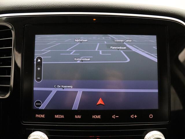 Mitsubishi OUTLANDER 2.4 PHEV Intense+ Camera | Climate | Navi | Parksens. v+a | Stoelverwarming