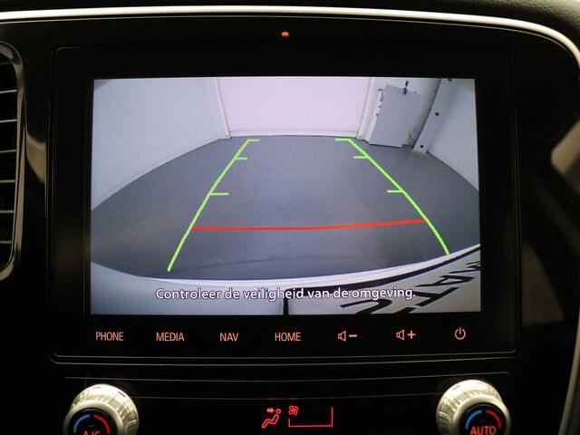Mitsubishi OUTLANDER 2.4 PHEV Intense+ Camera | Climate | Navi | Parksens. v+a | Stoelverwarming