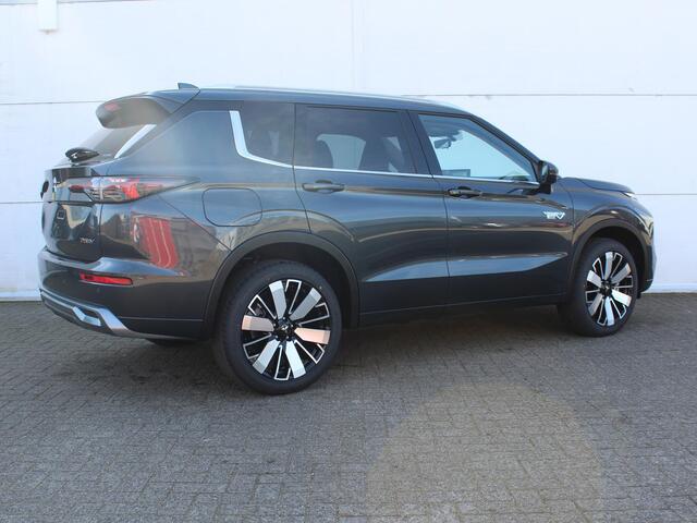Mitsubishi OUTLANDER 2.4 PHEV Instyle / Nieuw Model 2025 / ¤1000,- Early Buyer Bonus / Elektrische Range 86KM WLTP / 1600KG Trekgewicht / 8 Jaar Fabrieksgarantie