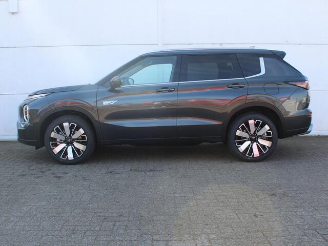 Mitsubishi OUTLANDER 2.4 PHEV Instyle / Nieuw Model 2025 / ¤1000,- Early Buyer Bonus / Elektrische Range 86KM WLTP / 1600KG Trekgewicht / 8 Jaar Fabrieksgarantie