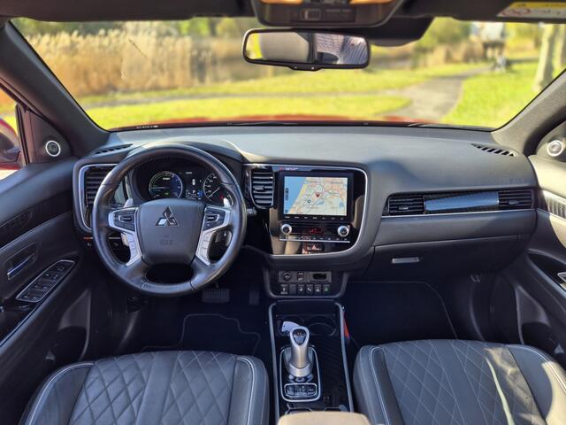 Mitsubishi OUTLANDER 2.4 PHEV Instyle
