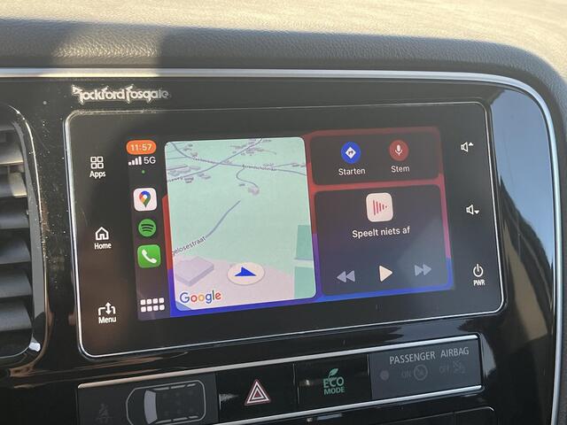 Mitsubishi OUTLANDER 2.4 PHEV Intense Automaat / Keyless / Climate control / Navigatie d.m.v. Apple carplay & Android auto / Climate control
