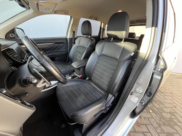 Mitsubishi OUTLANDER 2.4 PHEV Intense Automaat / Keyless / Climate control / Navigatie d.m.v. Apple carplay & Android auto / Climate control