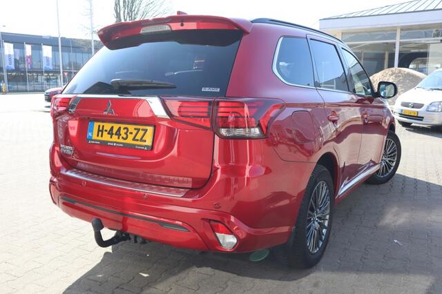 Mitsubishi OUTLANDER 2.4 PHEV S-Edition Trekhaak/Leder/AdaptiveCruise