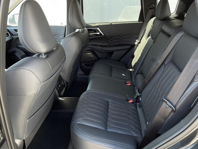 Mitsubishi OUTLANDER 2.4 PHEV Instyle / ¤2000 Early buyer bonus / Rijklaarprijs / Elektrische range 86 KM WLTP / 1600 KG Trekgewicht / 8 jaar fabrieksgarantie