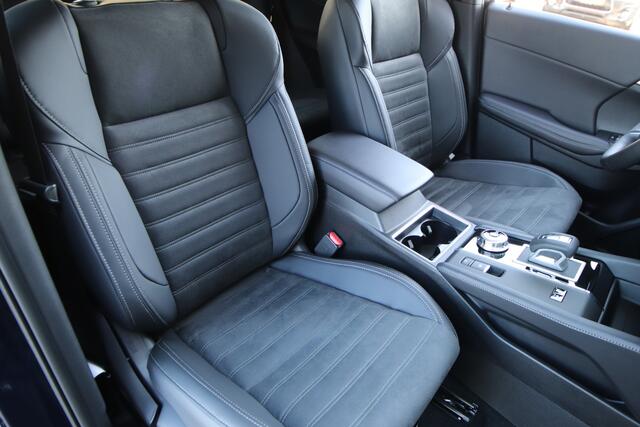 Mitsubishi OUTLANDER 2.4 PHEV First Edition Cosmic Blue