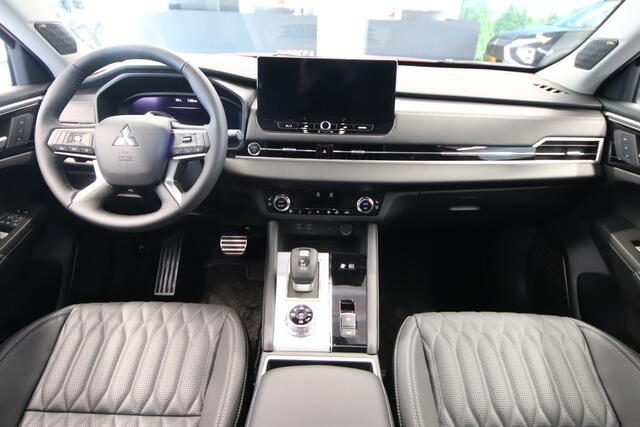 Mitsubishi OUTLANDER 2.4 PHEV Instyle Red Diamond