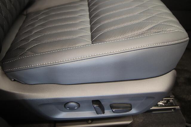 Mitsubishi OUTLANDER 2.4 PHEV Instyle Red Diamond