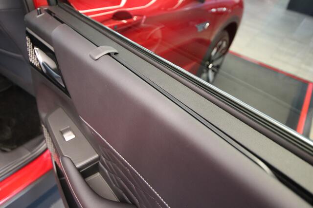 Mitsubishi OUTLANDER 2.4 PHEV Instyle Red Diamond