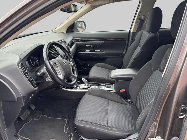 Mitsubishi OUTLANDER 2.4 PHEV Pure+ Apple Carplay/Android Auto | stoelverwarming | trekhaak