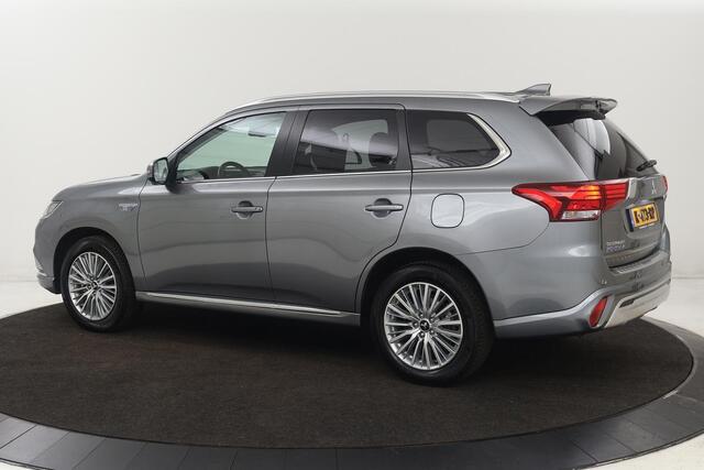 Mitsubishi OUTLANDER 2.4 PHEV Intense+ | Schuifdak | Stoelverwarming | 360 camera | Carplay | Navigatie | Full LED | Stuurverwarming | Keyless | Dodehoek detectie