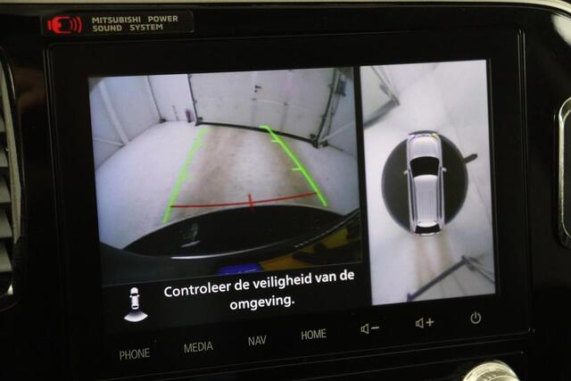 Mitsubishi OUTLANDER 2.4 PHEV Intense+ | Schuifdak | Stoelverwarming | 360 camera | Carplay | Navigatie | Full LED | Stuurverwarming | Keyless | Dodehoek detectie