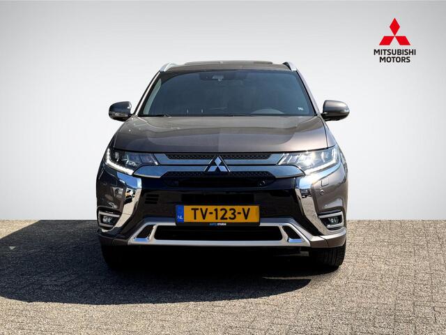 Mitsubishi OUTLANDER 2.4 PHEV Instyle | Schuif-/Kanteldak | Stuur- + Stoelverwarming | Adapt. Cruise Control | Premium Audio | Apple Carplay/Android Auto | Rijklaarprijs!