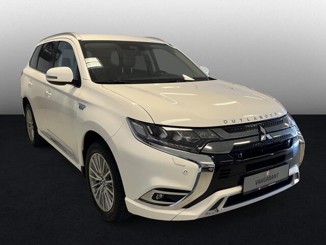 Mitsubishi OUTLANDER 2.4 PHEV Intense+ ( Adaptief. cruise controle / standkachel / la
