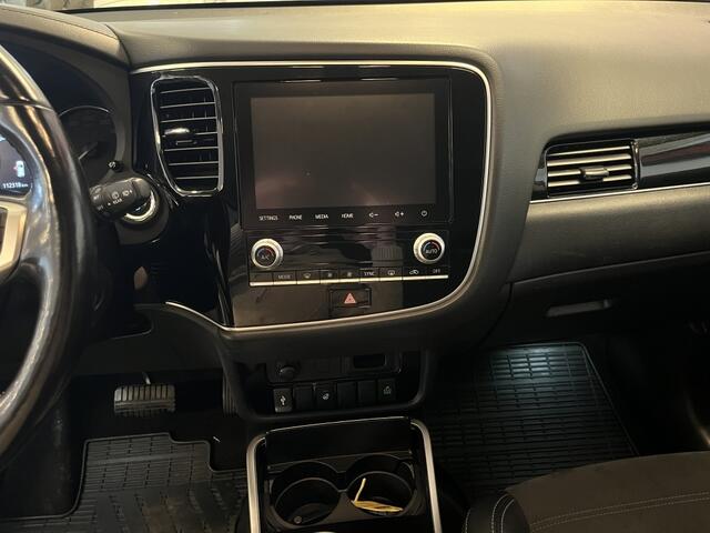 Mitsubishi OUTLANDER 2.4 PHEV Intense+ ( Adaptief. cruise controle / standkachel / la