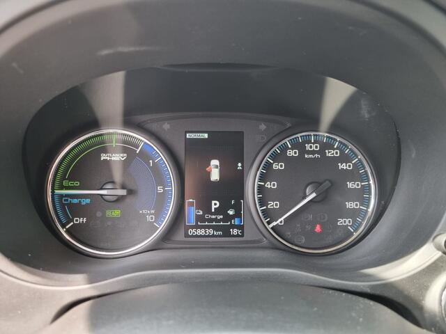 Mitsubishi OUTLANDER 2.4 PHEV Intense+ Camera | Ecc | Cruise | plug in