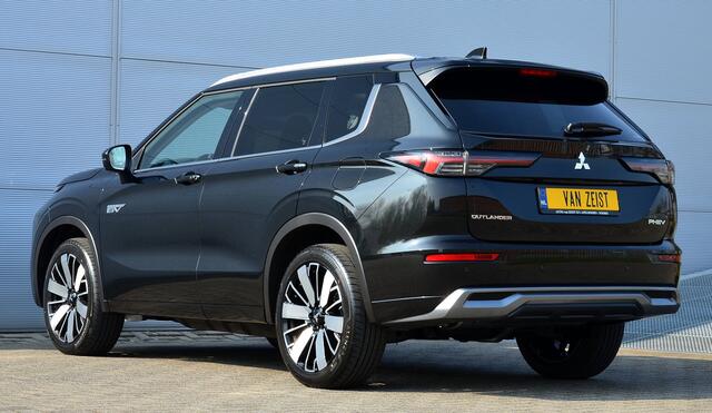 Mitsubishi OUTLANDER PHEV 2.4 INSTYLE 4WD | PLUG IN HYBRID | PANORAMA DAK | LEDER | V2G | FABRIEKSGARANTIE TOT 25-03-2033* | ALL IN RIJKLAARPRIJS