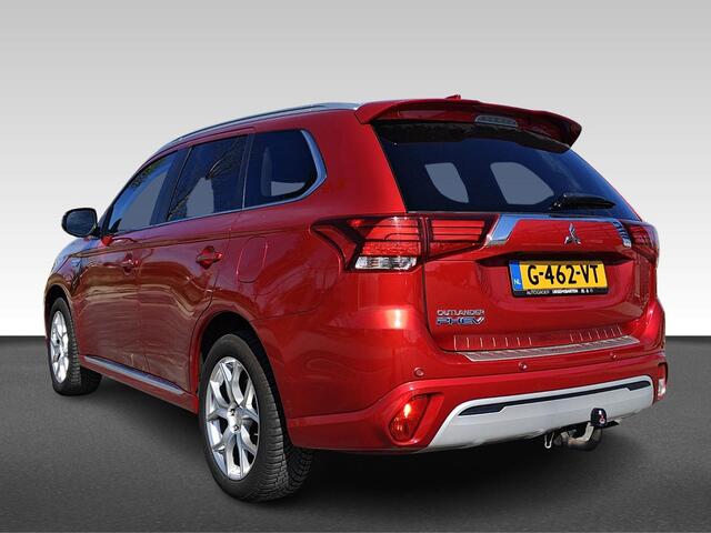 Mitsubishi OUTLANDER 2.4 PHEV Intense+