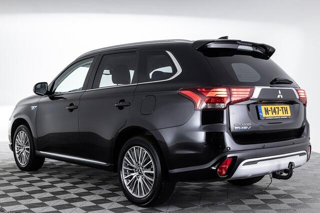 Mitsubishi OUTLANDER 2.4 PHEV Intense | Trekhaak ? 1e Eigenaar * 2e PAASDAG OPEN!!*