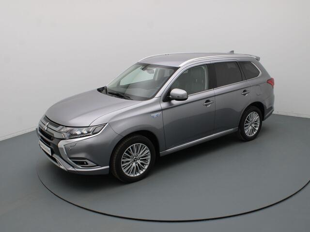 Mitsubishi OUTLANDER 2.4 PHEV Intense Camera | Cruise | Climate | Parkeersens. v+a | Stoelverw.