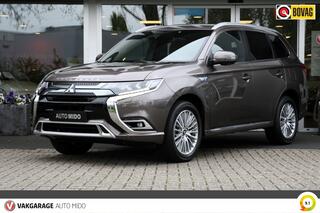 mitsubishi-outlander-2.4-phev-insty