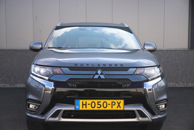 Mitsubishi OUTLANDER 2.4 PHEV 4WD Instyle Schuifdak/Adaptive/Trekhaak