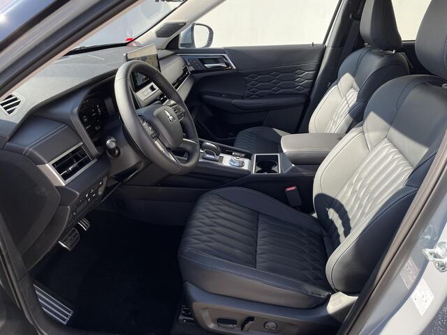 Mitsubishi OUTLANDER 2.4 PHEV Instyle / ¤2000,- Introductievoordeel / Rijklaarprijs / Direct Leverbaar / Elektrische Range 86KM WLTP / 1600KG Trekgewicht / 8 Jaar Fabrieksgarantie