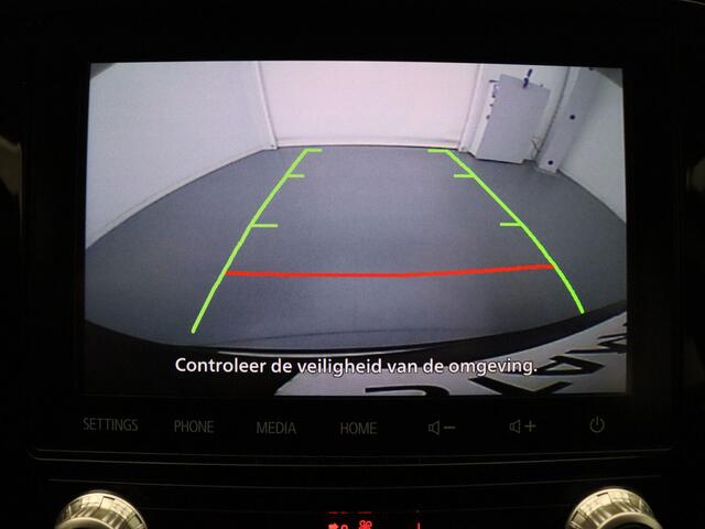 Mitsubishi OUTLANDER 2.4 PHEV Intense Camera | Climate | Cruise | Navi | Parkeersens. v+a | Stoelverw.