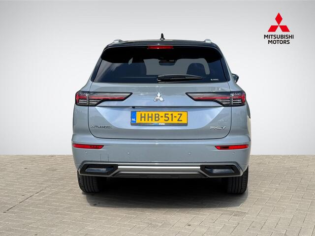 Mitsubishi OUTLANDER 2.4 PHEV Instyle+ | Panoramadak | Nappa Leder | Premium Audio | Stoelventilatie + -Verwarming | Head-Up Display | Geheugenstoel | Rijklaarprijs!