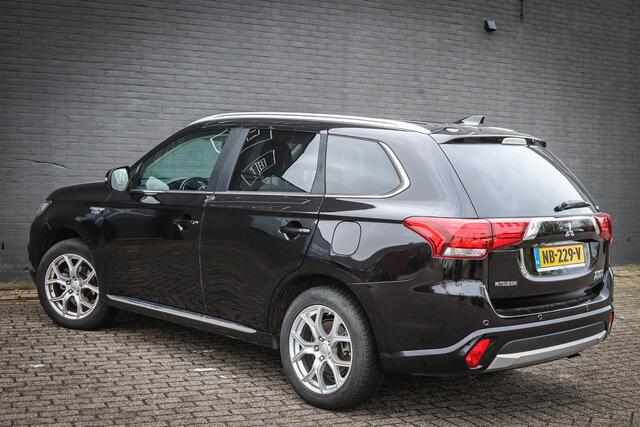 Mitsubishi OUTLANDER 2.0 PHEV Premium Nieuw binnen; Jouw droomauto?