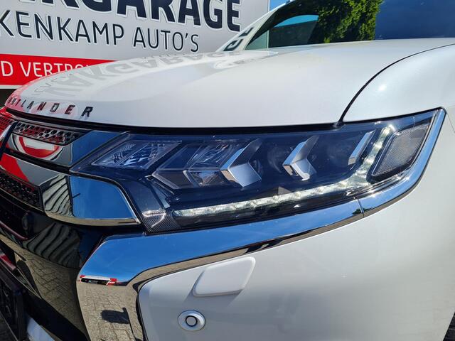 Mitsubishi OUTLANDER 2.4 PHEV Instyle 18"/Trekhaak/LED/Leder/Zonnedak/Stoel + stuurverwarming/Dodehoek/PDC v+a/360 Camera/Apple Carplay & Android Auto