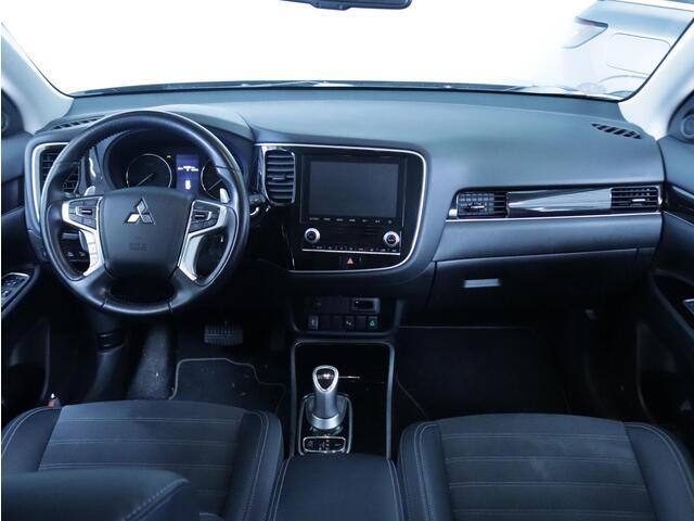 Mitsubishi OUTLANDER 2.4 PHEV Intense Clima/Navi/Trekhaak