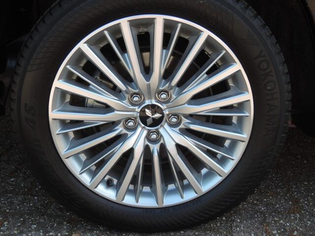 Mitsubishi OUTLANDER 2.4 PHEV INTENSE+