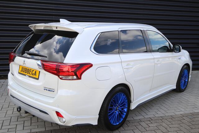 Mitsubishi OUTLANDER 2.4 PHEV Instyle LTD-Ed. Sport pakket, Trekh, Leder, Opendak, E.Achterklep