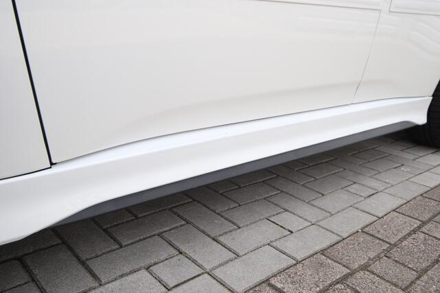 Mitsubishi OUTLANDER 2.4 PHEV Instyle LTD-Ed. Sport pakket, Trekh, Leder, Opendak, E.Achterklep