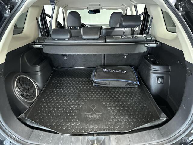 Mitsubishi OUTLANDER 2.0 PHEV Premium Automaat | Trekhaak