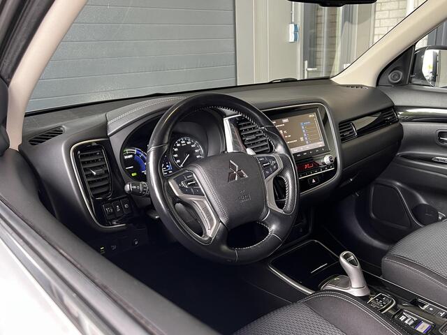 Mitsubishi OUTLANDER 2.4 PHEV Pure+ | Trekhaak | Carplay | PDC V+A | 18" LMV | All-in rijklaarprijs